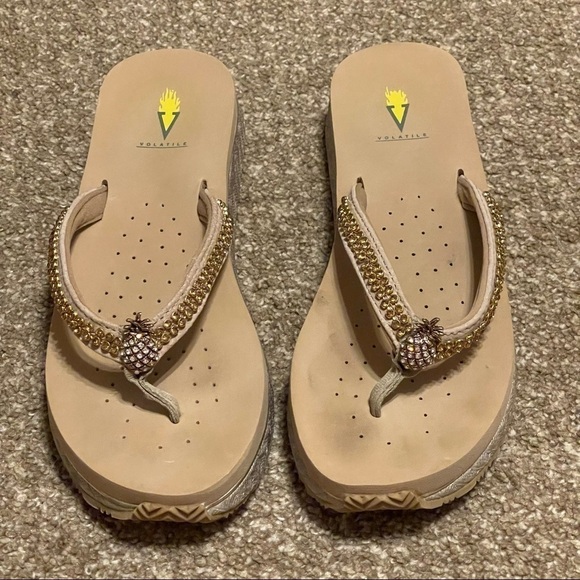 Volatile Womens Sol Sandals Sandals Casual, Women's, Size: 11, Gold - Picture 3 of 8